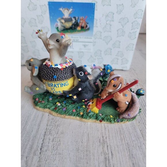 Fitz Floyd Charming Tails friendship is the reason to celebrate figure - Picture 4 of 12